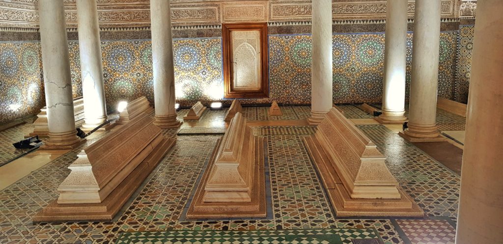 Roteiro no Marrocos Tumbas Saadianas Viajante Solo-01-min