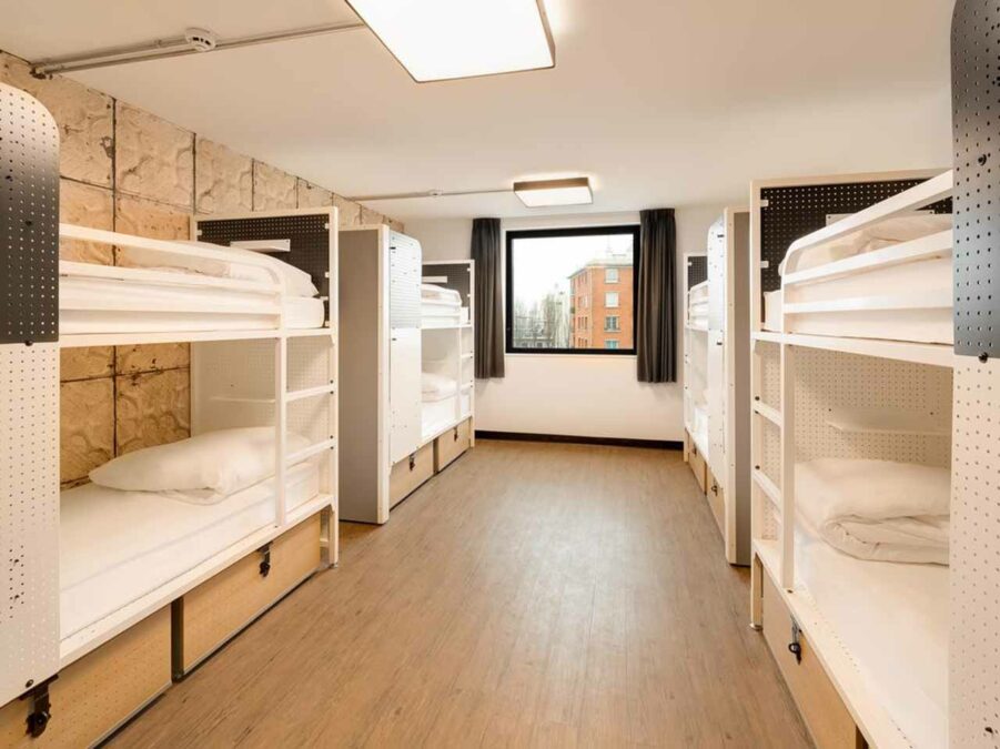 Generator Hostel Quarto Compartilhado