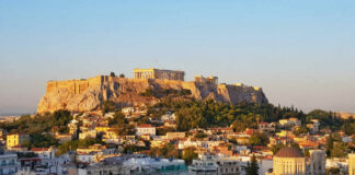 Destinos-para-a-sua-primeira-viagem-internacional-sozinha-Atenas