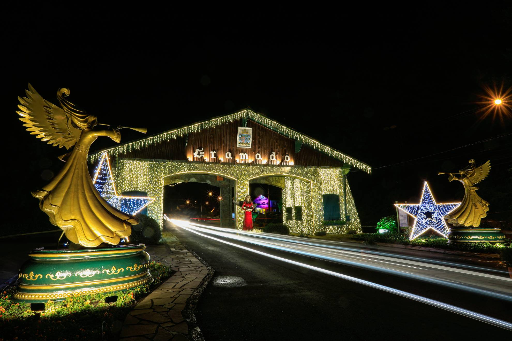 NATAL LUZ EM GRAMADO & CANELA - COMPLETO