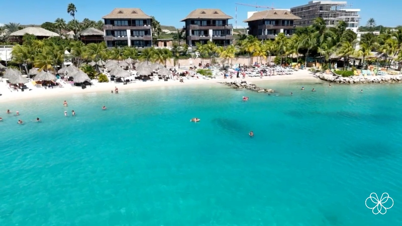 Praias de Curaçao: Mambo Beach ©️viajantesolo