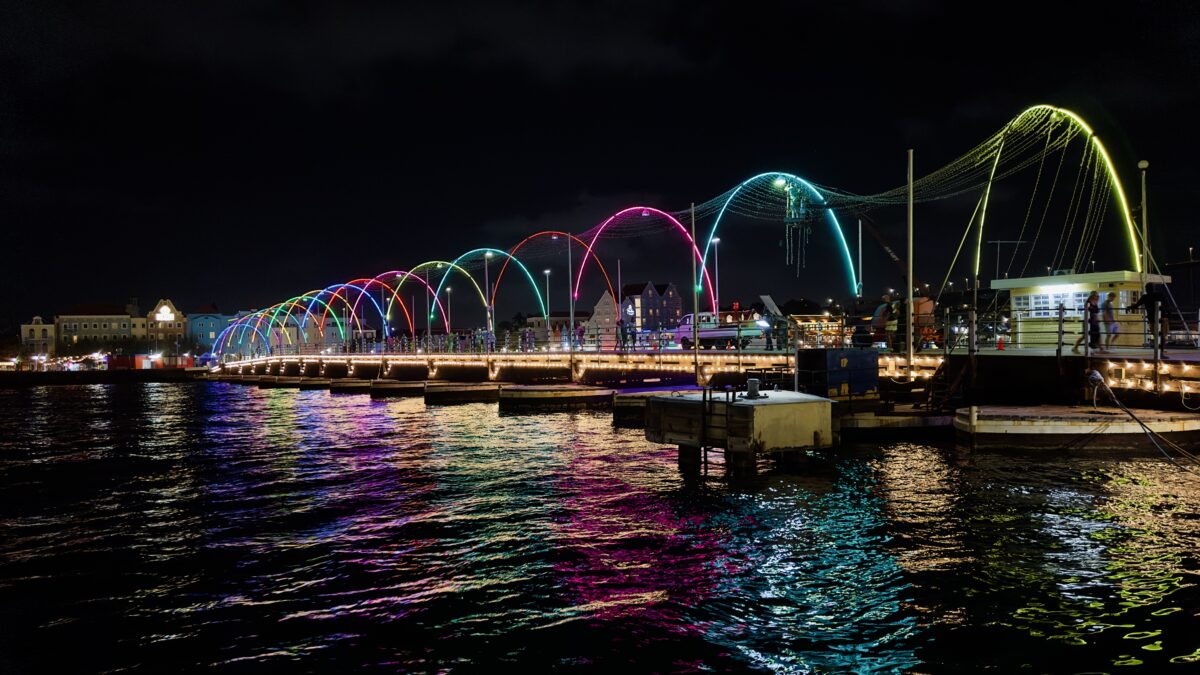 Queen Emma Bridge Curaçao