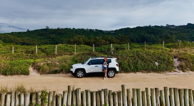 Como economizar no aluguel de carros viajando sozinha
