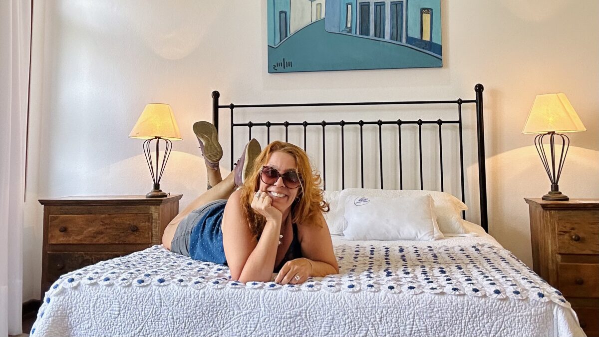 Como escolher hospedagem viajando sozinha: o que realmente importa